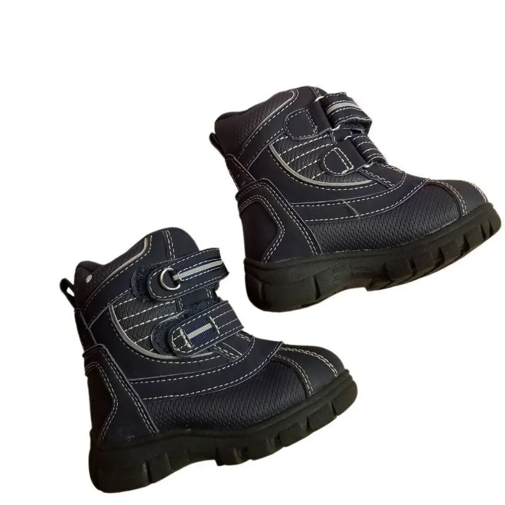 Children's Place boots 6